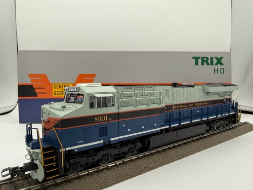 Trix diesellocomotive ge - h0,